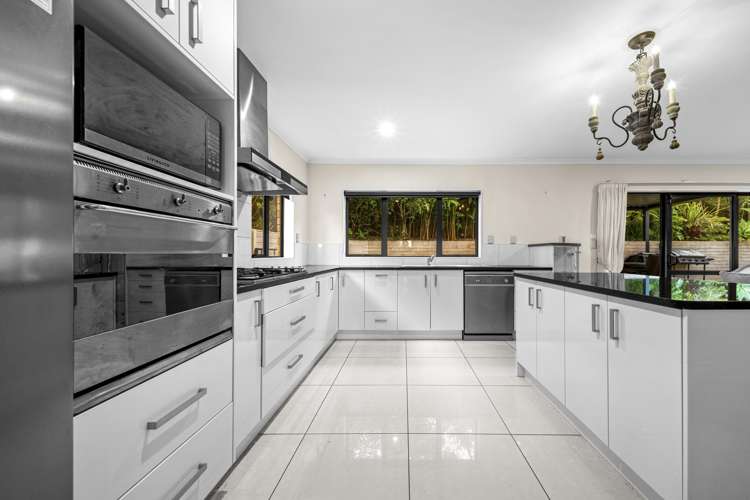 1 Waldorf Crescent_3