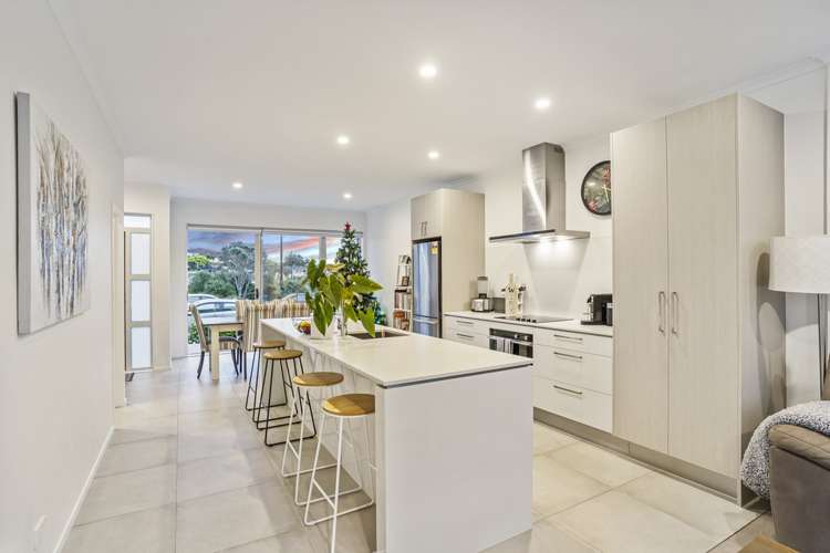 4 Couldrey Crescent Red Beach_3