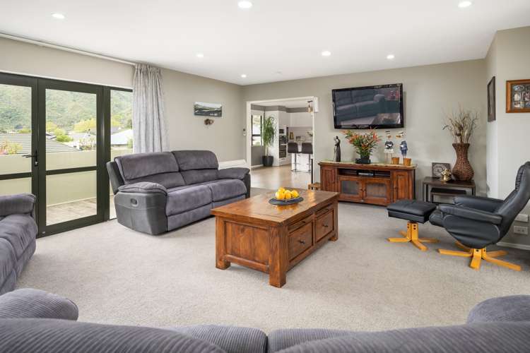 6 Whitby Close Waikawa_9