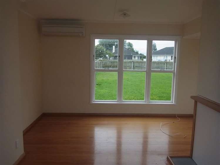 26 Devon Crescent Bulls_5