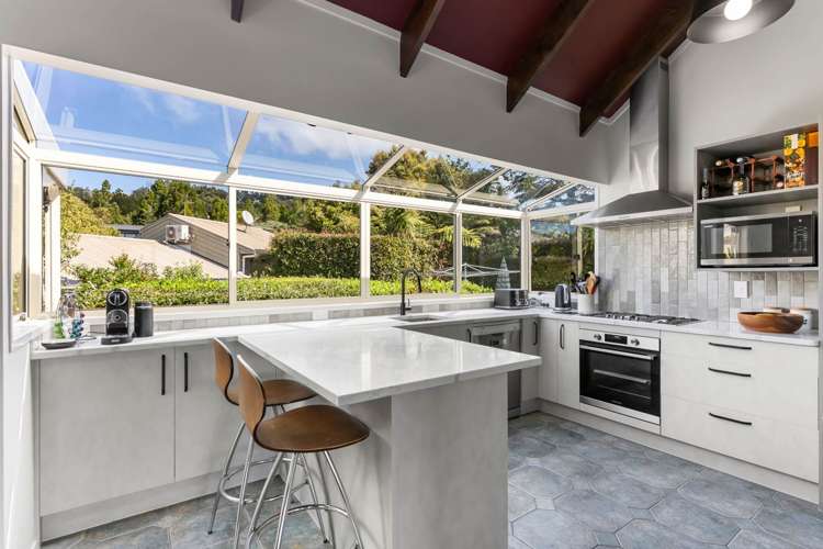 14 Longfellow Parade Glen Eden_25