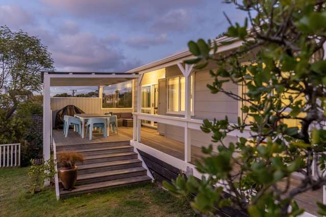 239 Rosetta Road Raumati Beach_1
