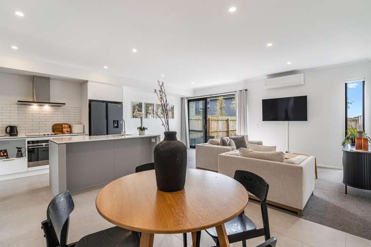 84 Symes Drive Red Beach_3