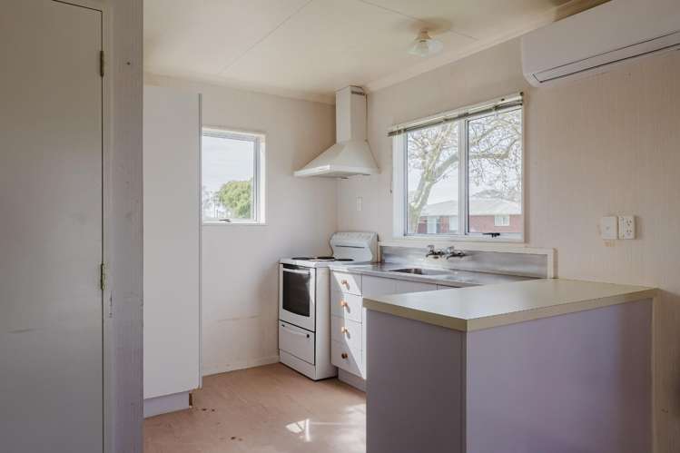 32a Robinson Crescent Westbrook_2