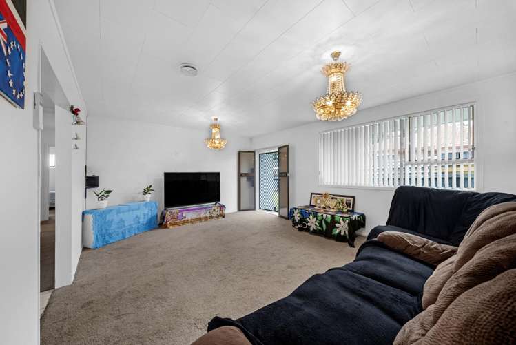 2/10A Lupton Road Manurewa_6