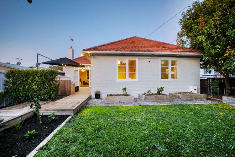 11 Kiwi Road Point Chevalier_1