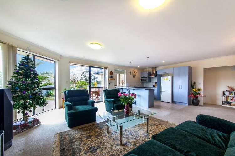 11 Holsten Place Massey_8