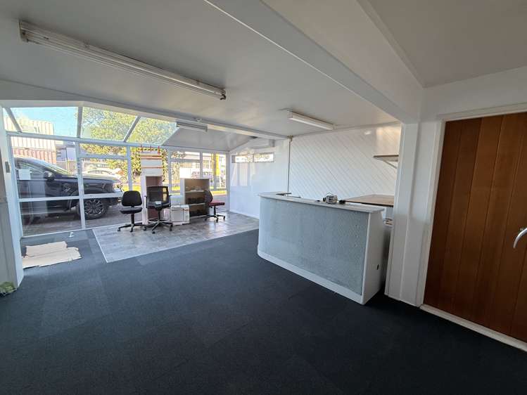 76 Delta Avenue New Lynn_8