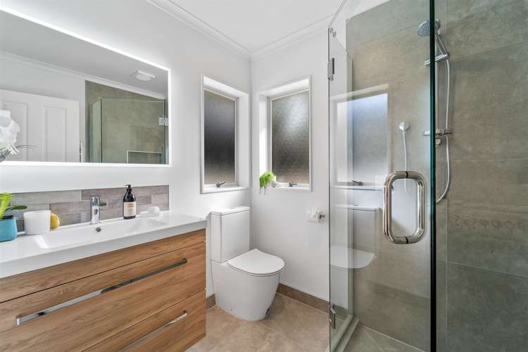 1 Phoebe Meikle Place Torbay_15