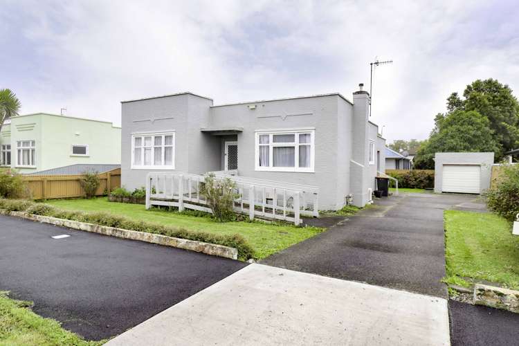 33 Rewa Street Takaro_1
