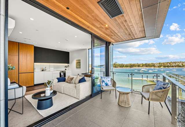 Premium Luxury apartment with Sea View!