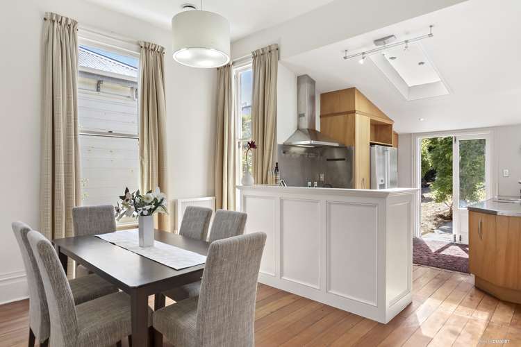 11 Armour Avenue Mount Victoria_6