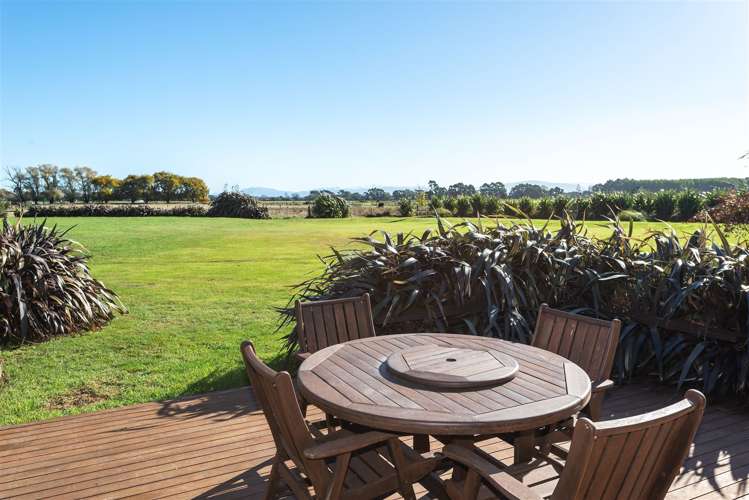 42 Mountvista Road Fernside_14