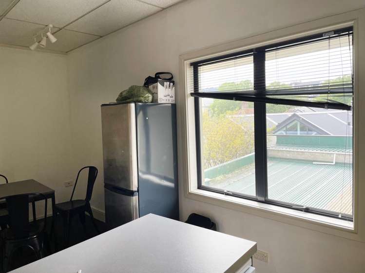 J/27-29 Albany Street North Dunedin_11