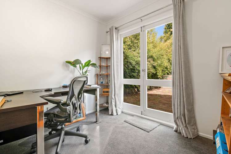 15 Finlow Drive Te Atatu South_11