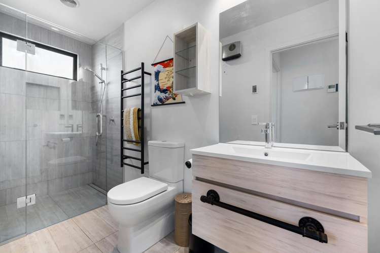 2 Mulbury Way Lower Shotover_23