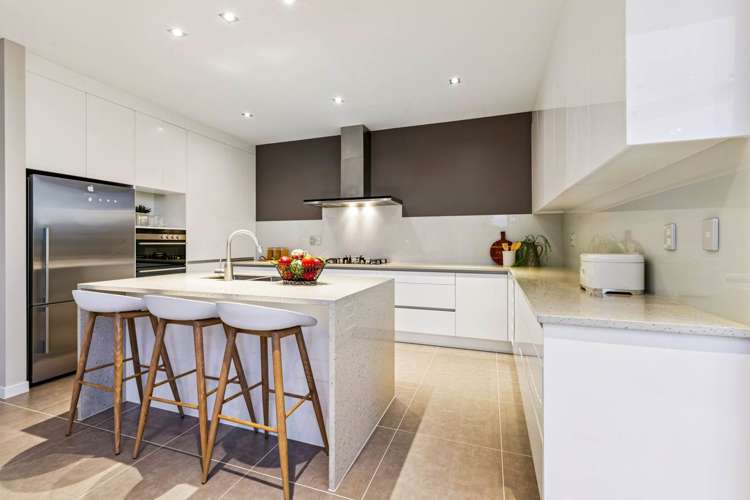 53 Sovereign Street Flat Bush_6