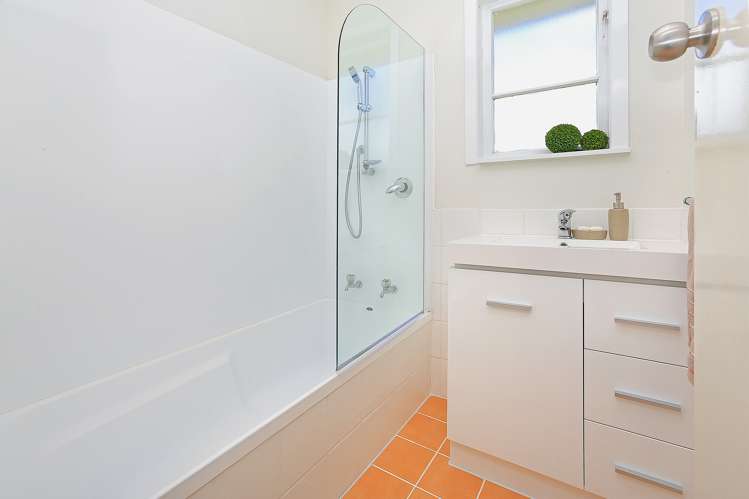 30 Beaumonts Way Manurewa_11