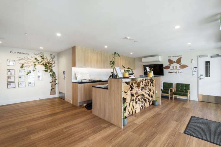 3145 Great North Road New Lynn_16