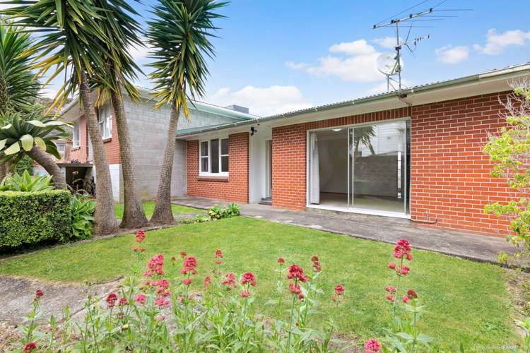 2/874a Dominion Road Mount Eden_10