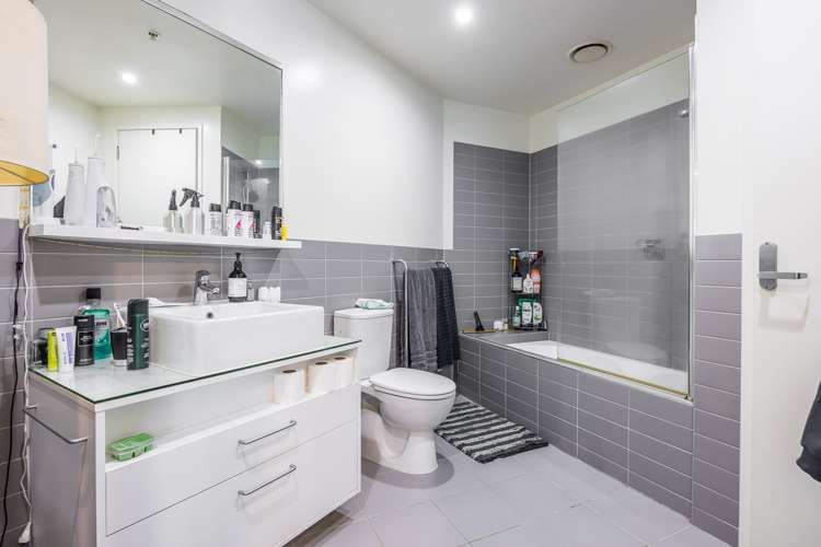 1310/30 Beach Road Auckland Central_9