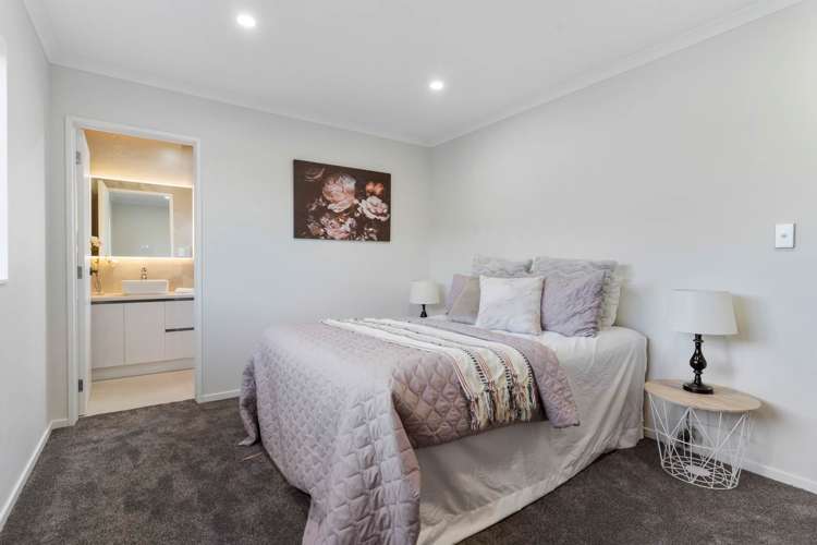 6 Glann Lane Flat Bush_24