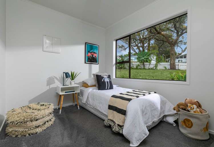 19 Holt Avenue Torbay_3