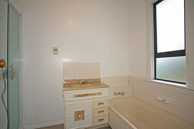 935 Main North Road Woodend_13