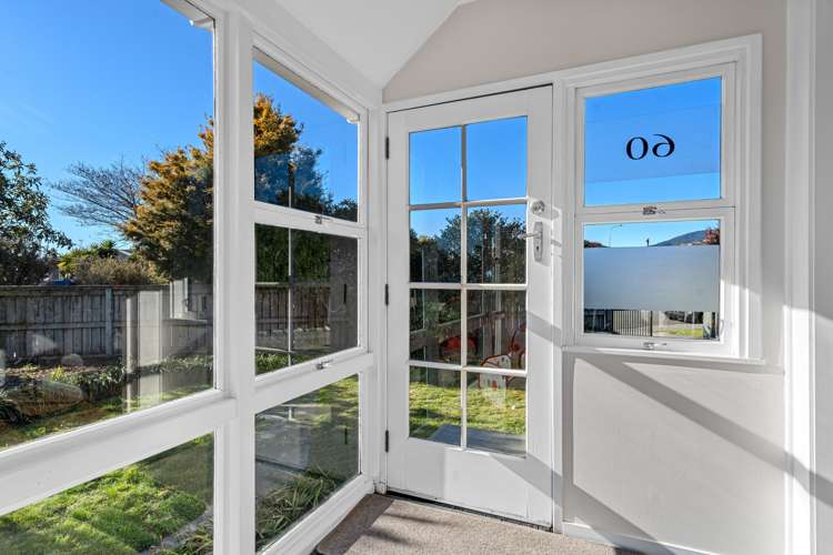 60 Tennyson Crescent Stoke_11