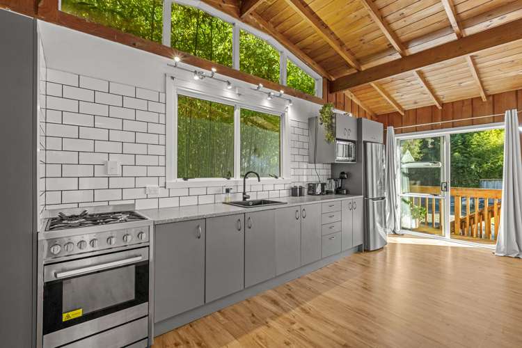 1a Cross Street Raglan_6