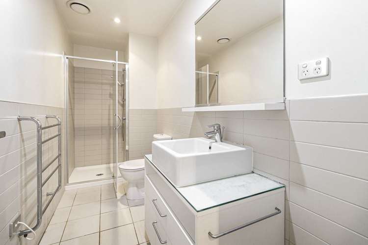 1007/30 Beach Road Auckland Central_10