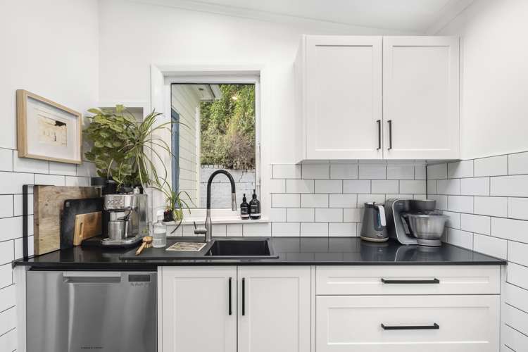 16 Reuben Avenue Brooklyn_4