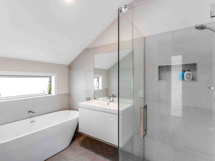 201 Blockhouse Bay Road 10016_13
