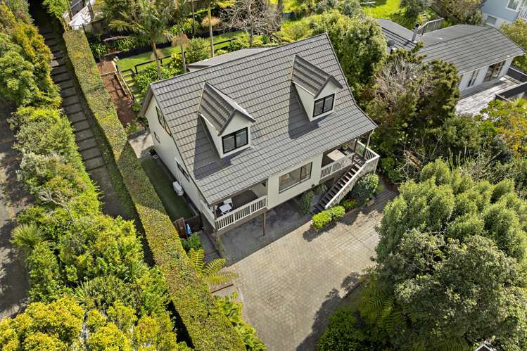1/964 Beach Road Torbay_18