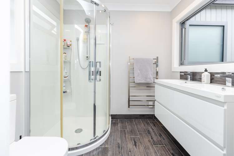 54 Chedworth Avenue Chedworth_17