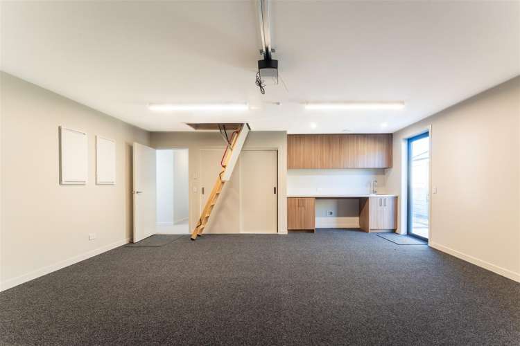 34 Greenway Crescent Richmond_27