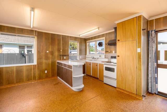 15 Carisbrooke Street Aranui_3