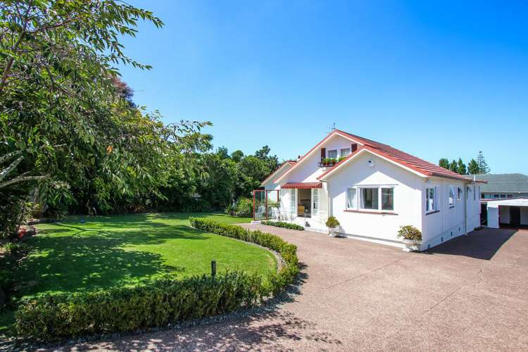 6 Parker Avenue New Lynn_17