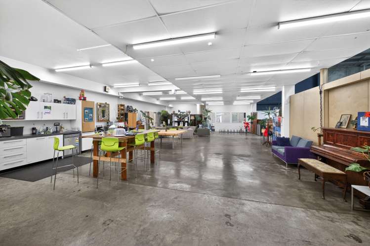 153 Pilkington Road Pt England_2