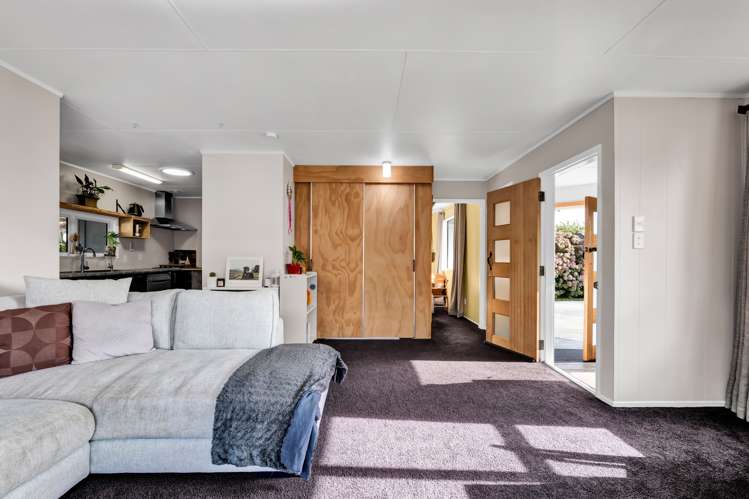 16 Ponderosa Place Opunake_17