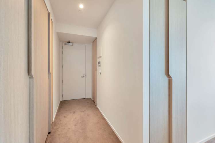 4901/10 Commerce Street City Centre_24