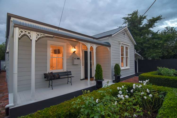 10 Dixon Street Carterton_20