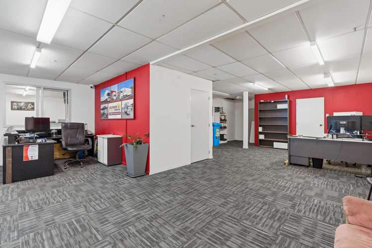 152 & 152B Kaikorai Valley Road Glenross_6