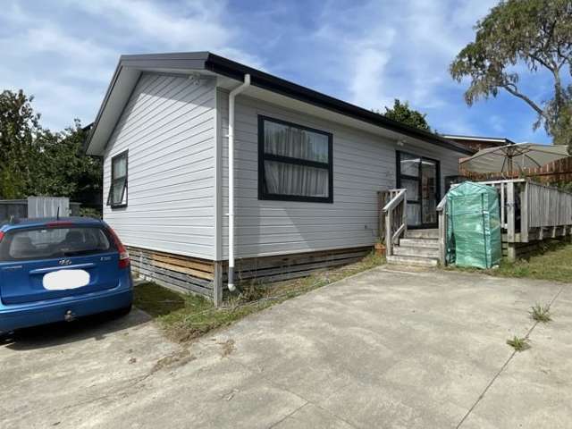 Well Presented Two Bedroom