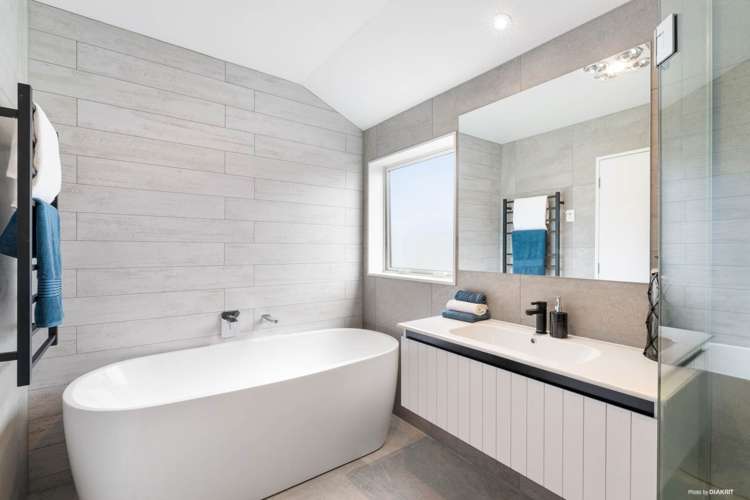 8 Toanui Road Hobsonville_13