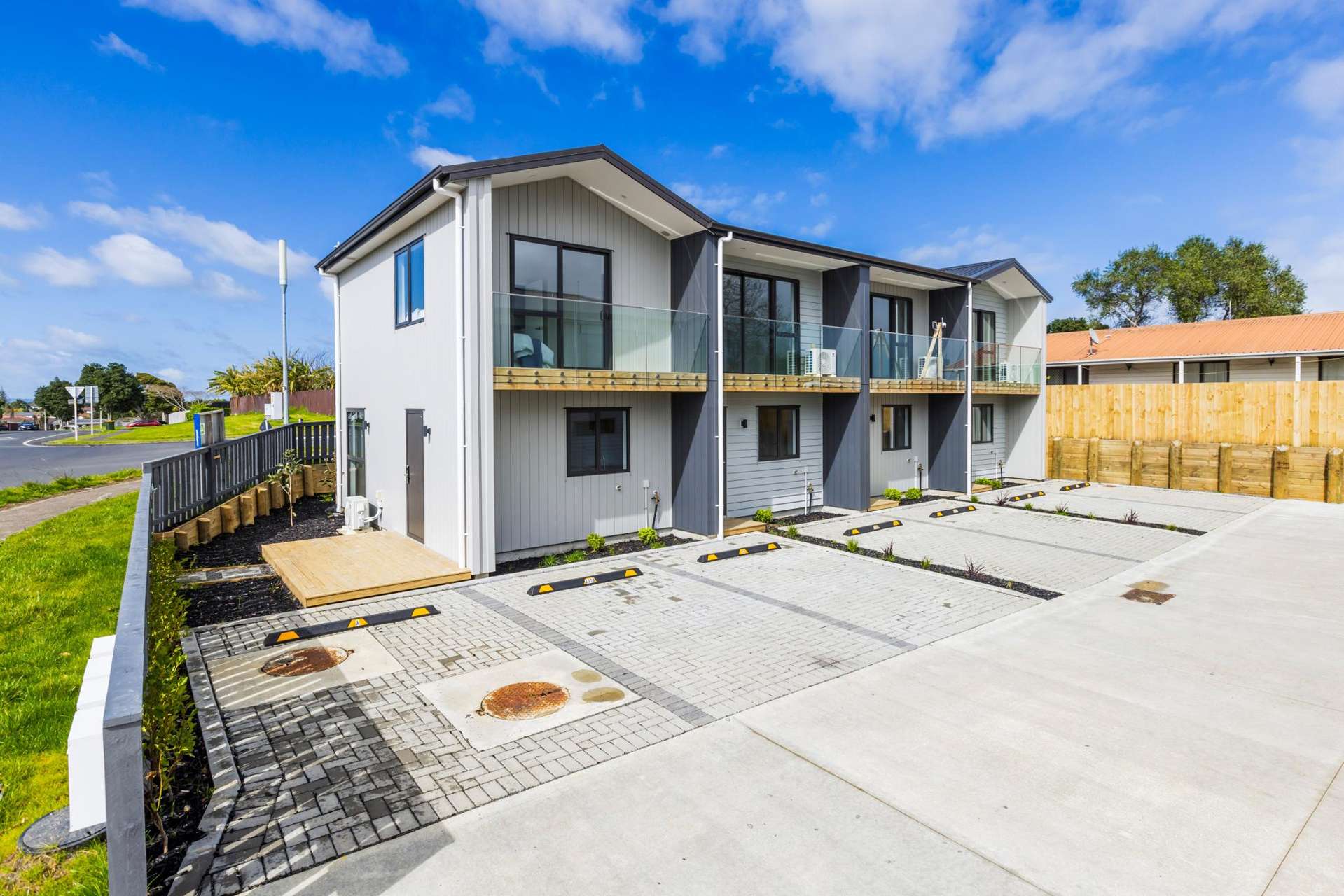 8/233 Finlayson Avenue Clendon Park_0