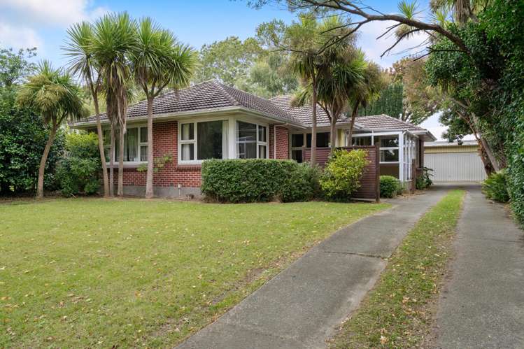 59 Woodbury Street Russley_0