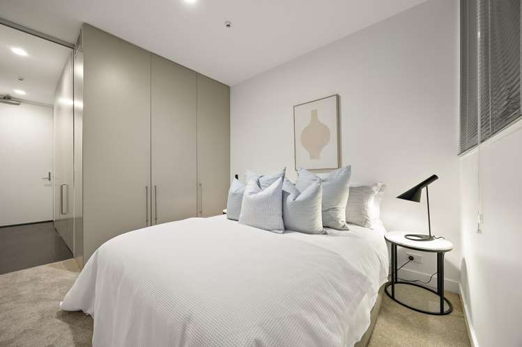 2a/8 Fisher-Point Drive Auckland Central_12