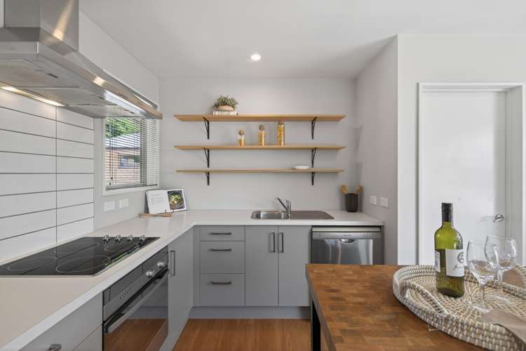 52 Thackeray Place Waltham_6