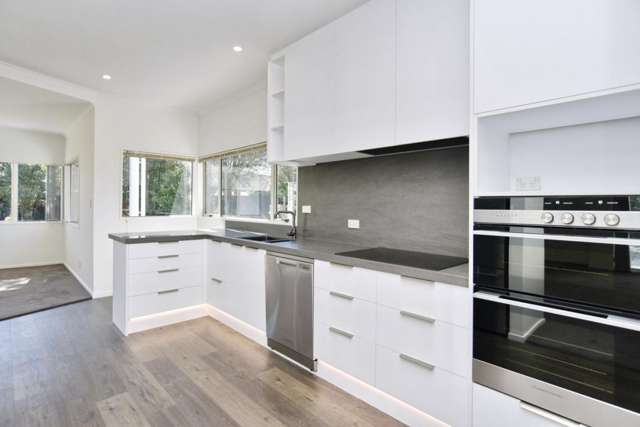 3 Glastonbury Drive Burwood_4